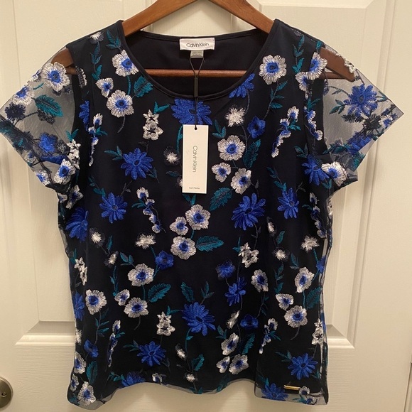 NEW Calvin Klein Blouse, Floral and Sheer - Picture 4 of 7